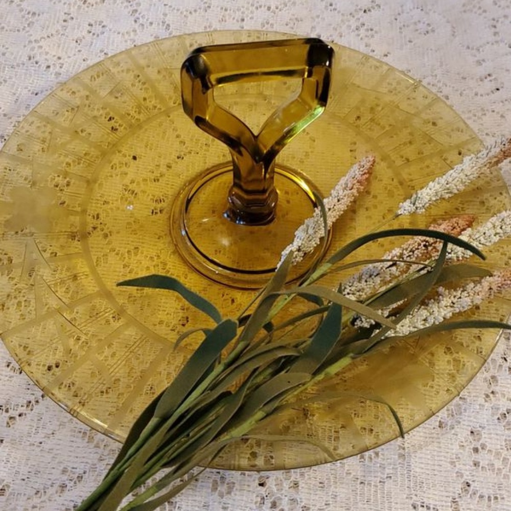 Vtg Light Amber Depression Handled Tibit Tray